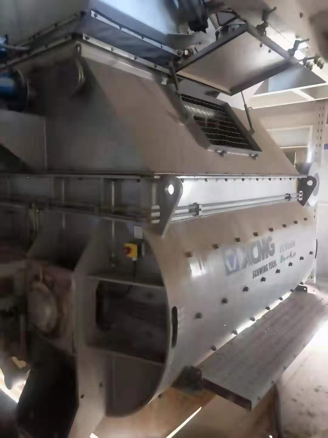 https://images.tongzsf.com/tong/truck_machine/20210313/1604c81f7e0994.jpg