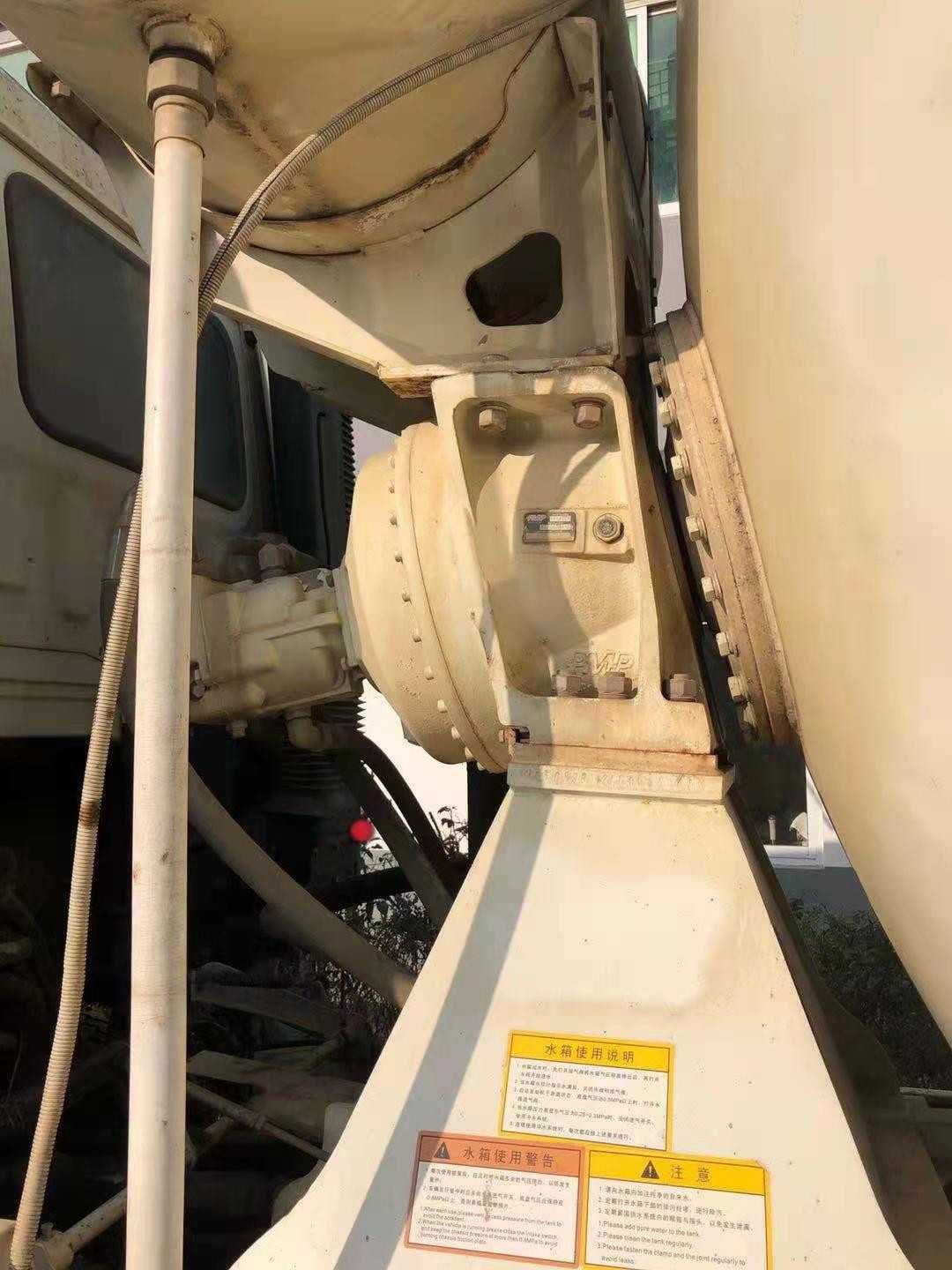 https://images.tongzsf.com/tong/truck_machine/20210315/1604ebe104e20d.jpg