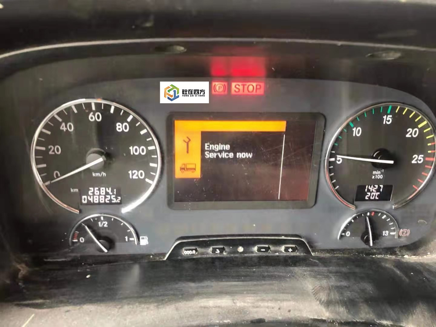 https://images.tongzsf.com/tong/truck_machine/20210316/160500d6f32a0a.jpg