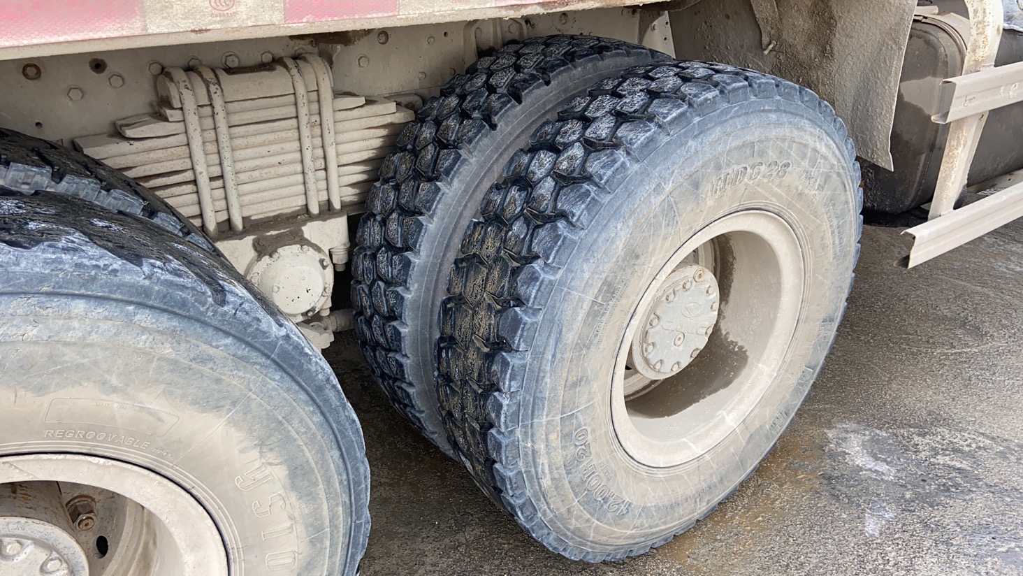 https://images.tongzsf.com/tong/truck_machine/20210316/16050794f3d7a9.jpg