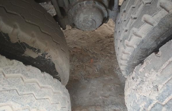 https://images.tongzsf.com/tong/truck_machine/20210317/16051a573936c7.jpg