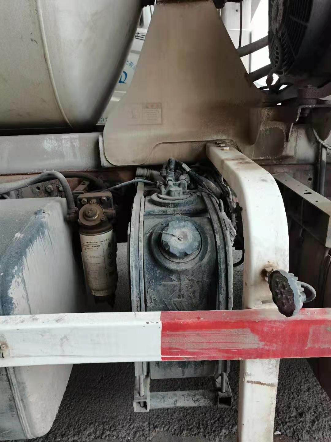 https://images.tongzsf.com/tong/truck_machine/20210319/160541018ef844.jpg