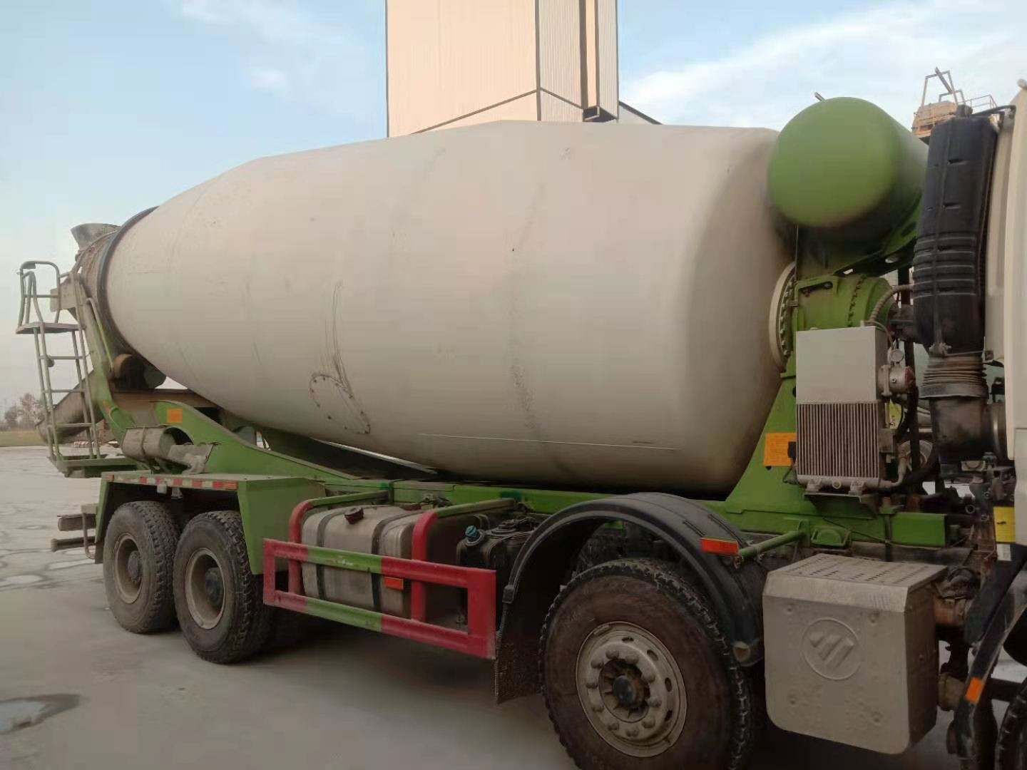 https://images.tongzsf.com/tong/truck_machine/20210320/1605559e9bc103.jpg