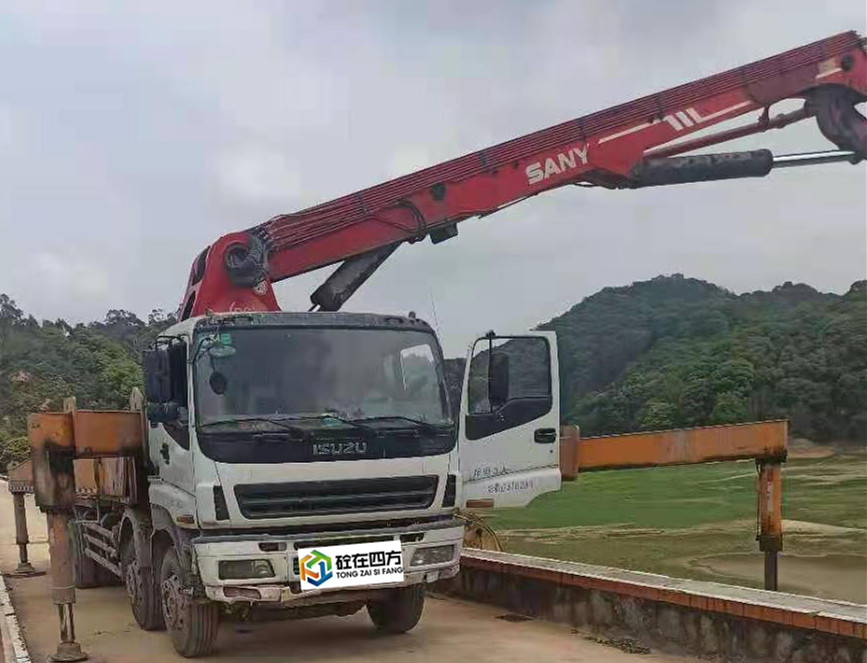 https://images.tongzsf.com/tong/truck_machine/20210320/16055b925eea8f.jpg
