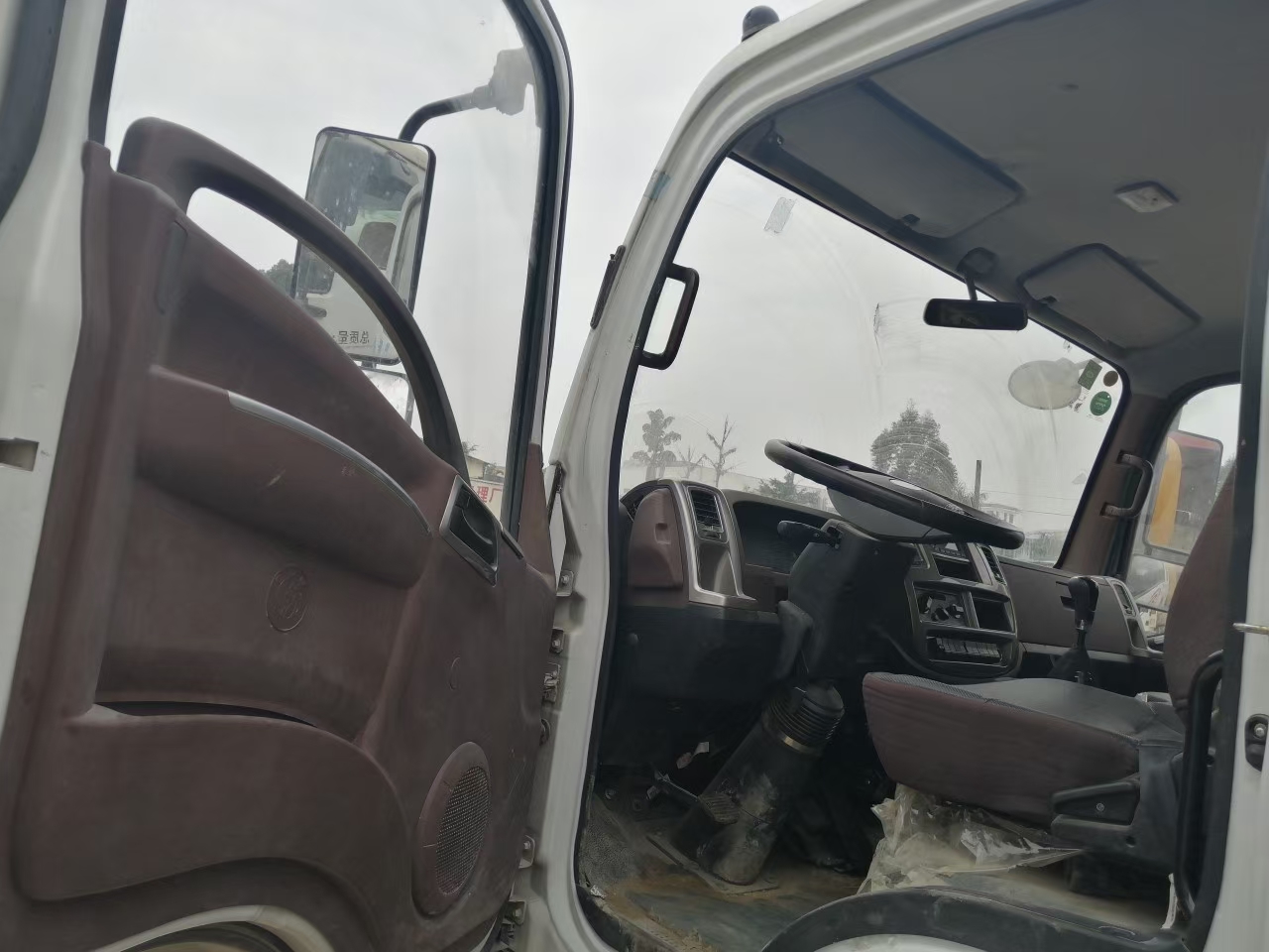 https://images.tongzsf.com/tong/truck_machine/20210322/160585ac8ce45f.jpg
