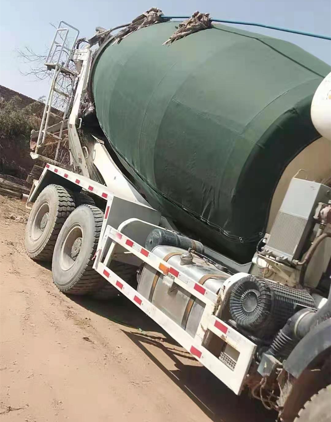 https://images.tongzsf.com/tong/truck_machine/20210323/160598c3c46852.jpg