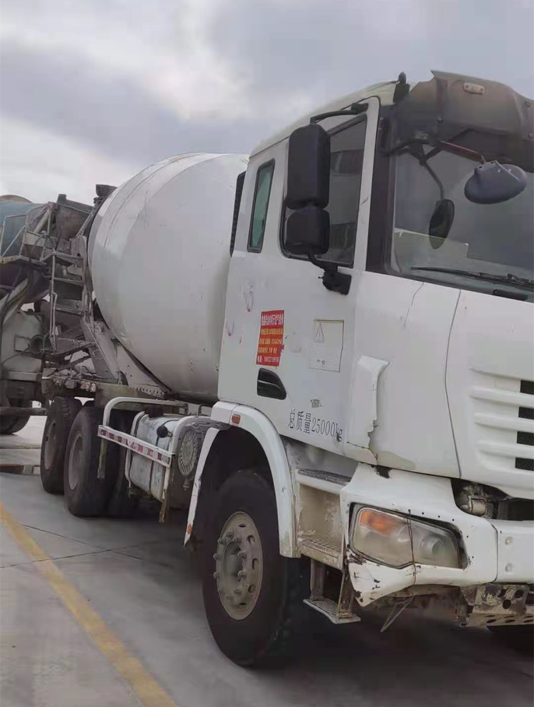 https://images.tongzsf.com/tong/truck_machine/20210323/160599bf116623.jpg