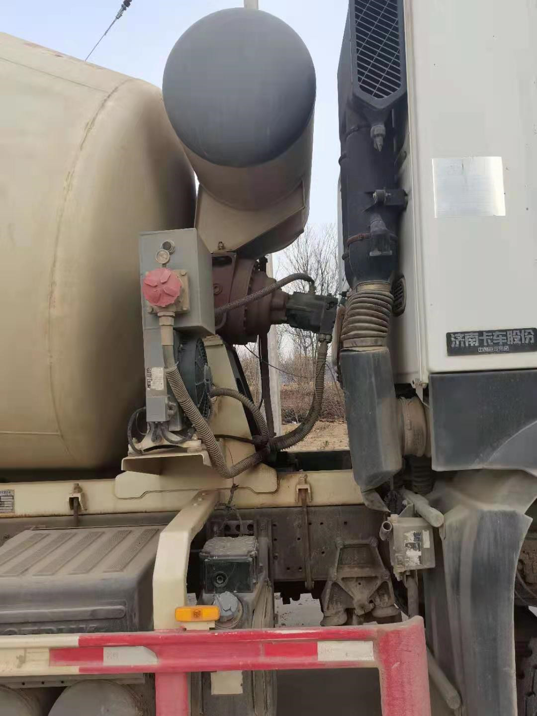 https://images.tongzsf.com/tong/truck_machine/20210324/1605aa79e51506.jpg
