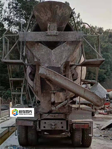 https://images.tongzsf.com/tong/truck_machine/20210325/1605be46e91c98.jpg