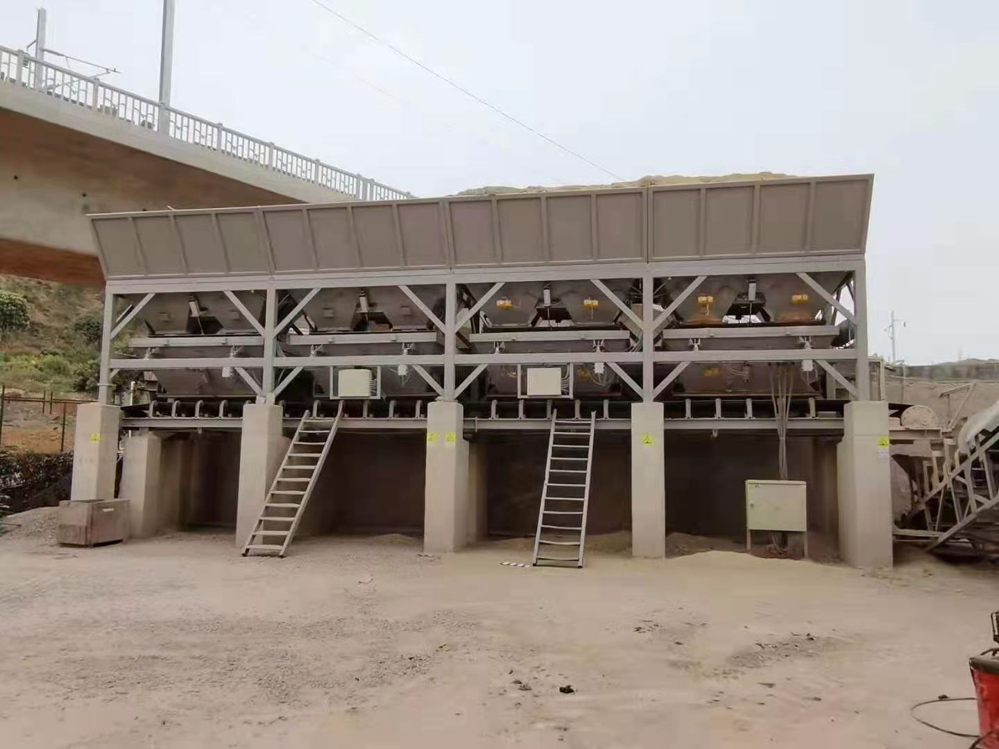https://images.tongzsf.com/tong/truck_machine/20210325/1605c097f242e1.jpg
