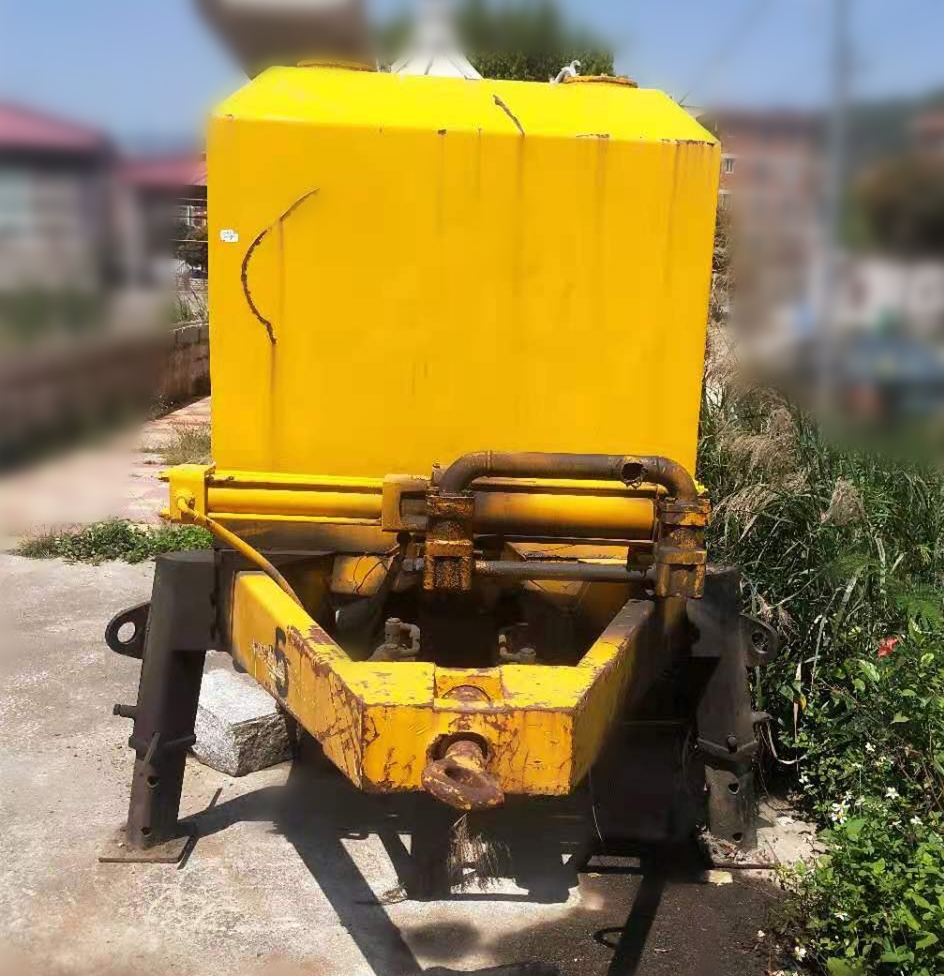 https://images.tongzsf.com/tong/truck_machine/20210326/1605d47cf4ed8f.jpg