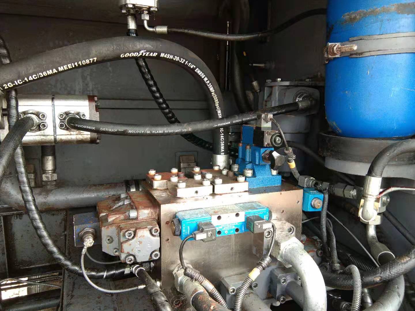 https://images.tongzsf.com/tong/truck_machine/20210326/1605d5b629b576.jpg