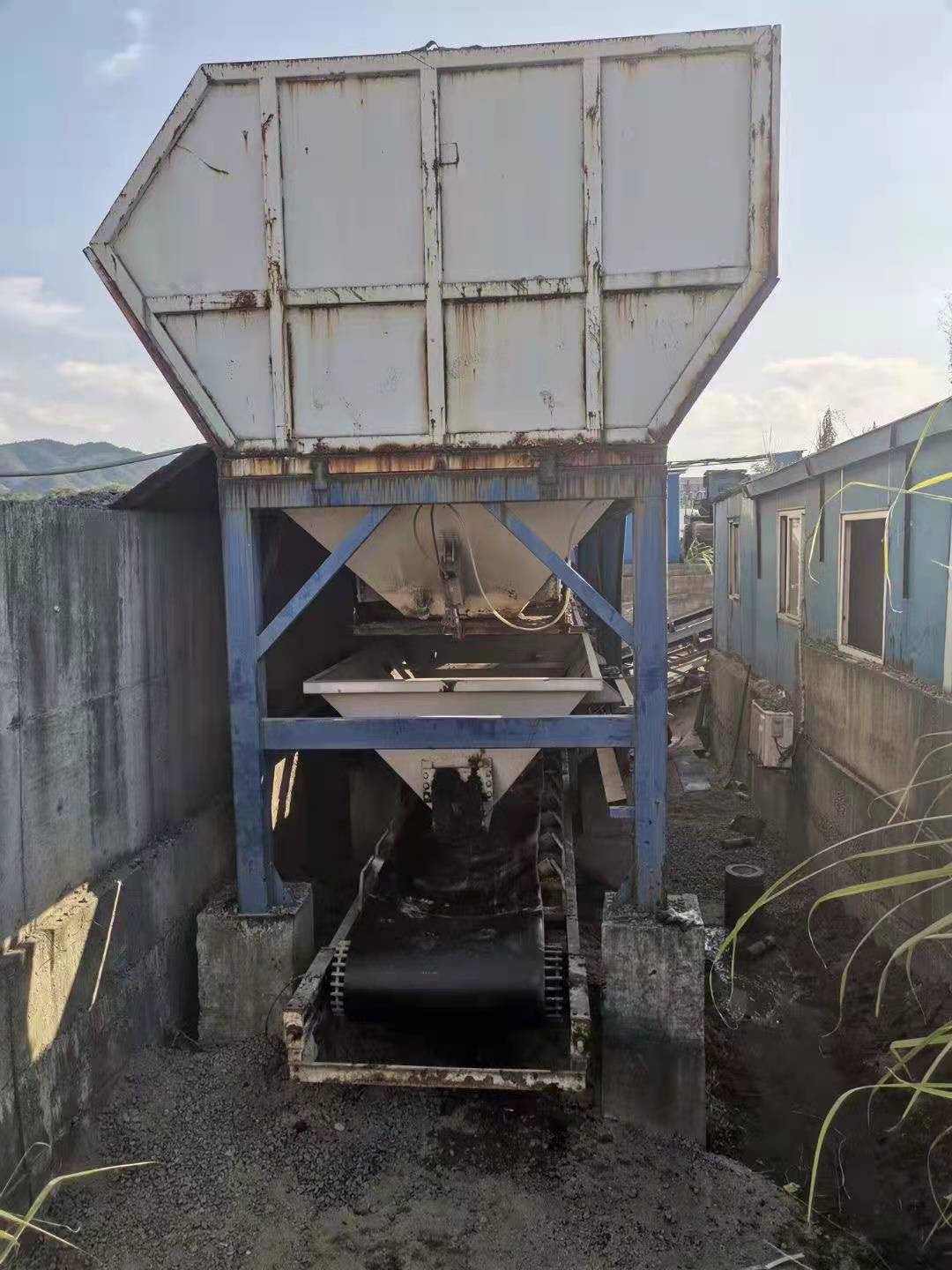 https://images.tongzsf.com/tong/truck_machine/20210326/1605d833ad8db2.jpg