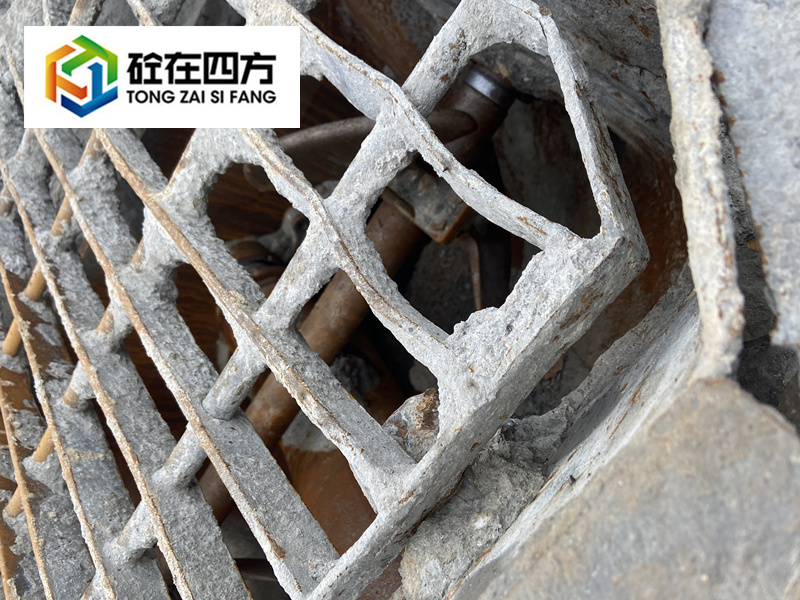 https://images.tongzsf.com/tong/truck_machine/20210326/1605d85e18f691.jpg