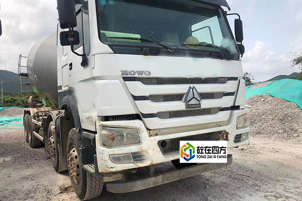 https://images.tongzsf.com/tong/truck_machine/20210327/1605ea39fc6634.jpg