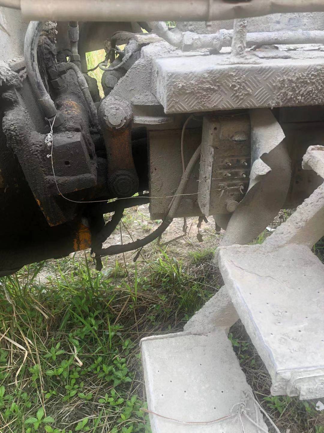 https://images.tongzsf.com/tong/truck_machine/20210327/1605ee80170782.jpg