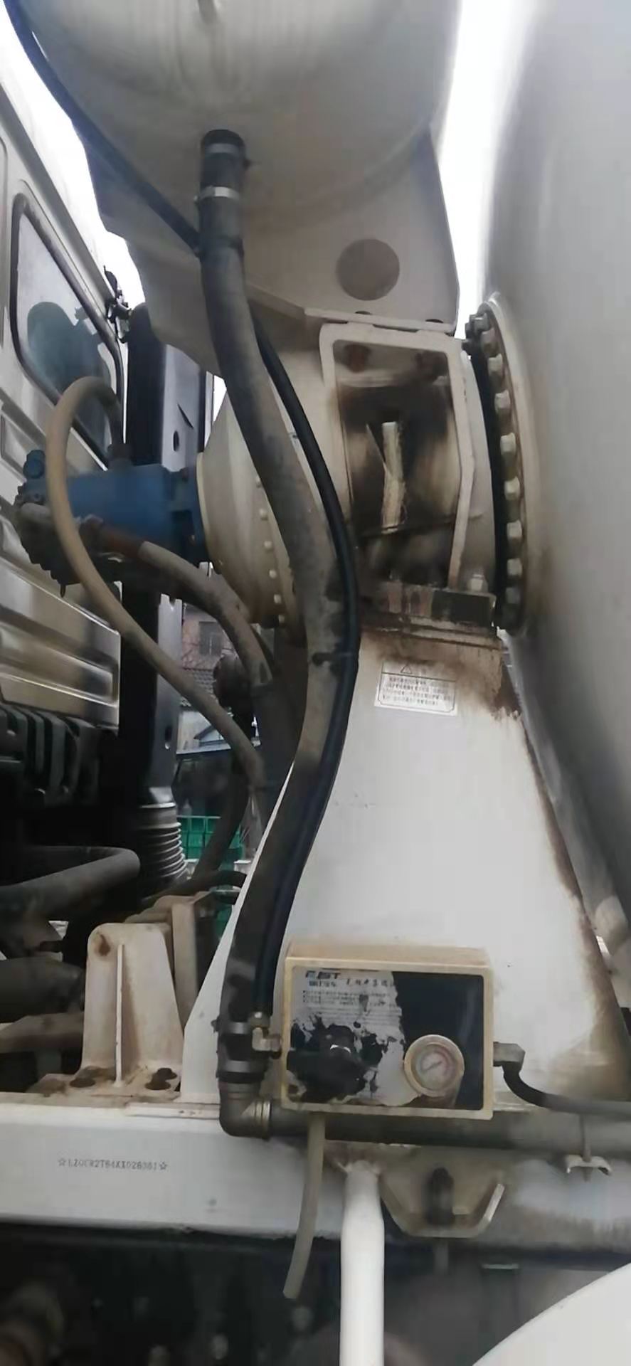 https://images.tongzsf.com/tong/truck_machine/20210329/160619bef6f14b.jpg