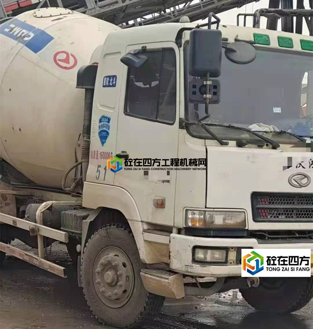 https://images.tongzsf.com/tong/truck_machine/20210331/16063f40becbb9.jpg