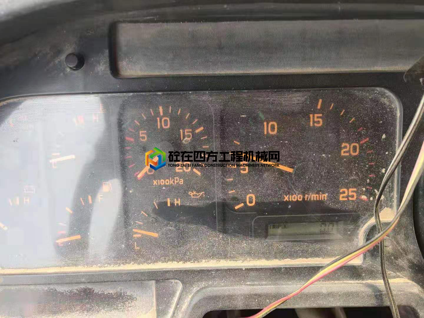 https://images.tongzsf.com/tong/truck_machine/20210331/1606427f853d15.jpg