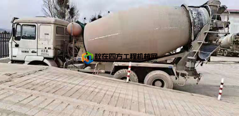 https://images.tongzsf.com/tong/truck_machine/20210401/160654dcacb8df.jpg