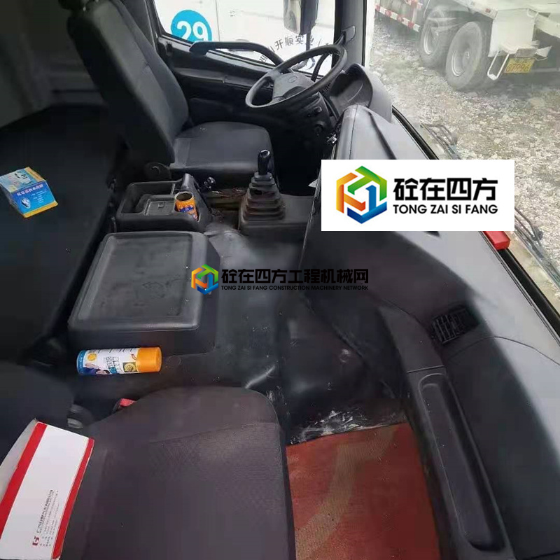 https://images.tongzsf.com/tong/truck_machine/20210401/160656ca802aef.jpg