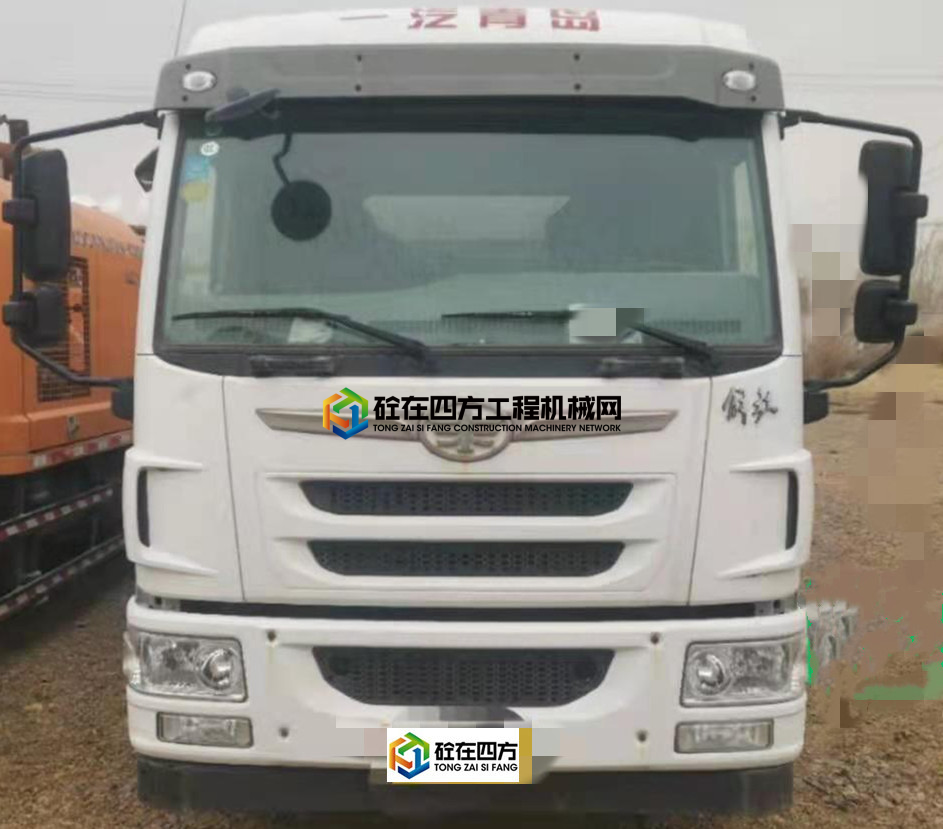 https://images.tongzsf.com/tong/truck_machine/20210401/1606580b3311b6.jpg