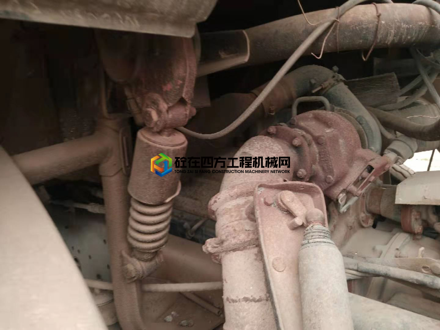 https://images.tongzsf.com/tong/truck_machine/20210401/160658dd93bc0f.jpg