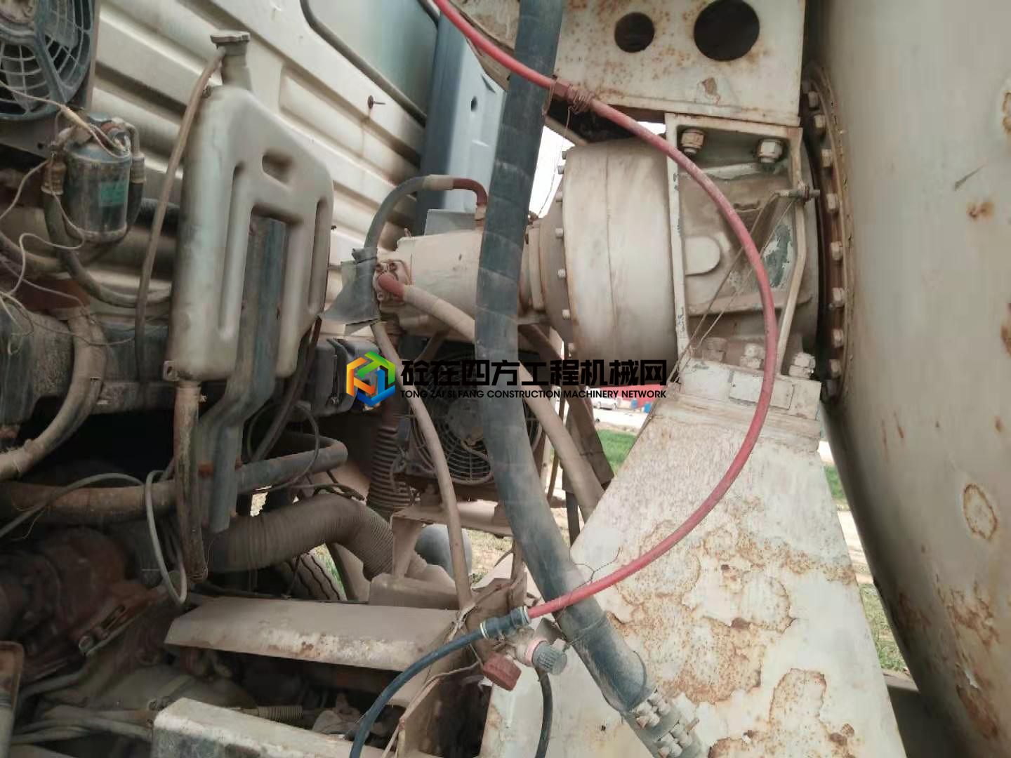 https://images.tongzsf.com/tong/truck_machine/20210401/160658dda23291.jpg