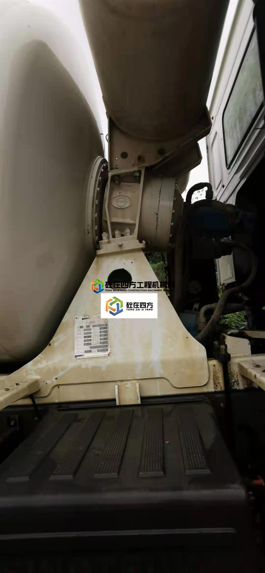 https://images.tongzsf.com/tong/truck_machine/20210402/160666d2718756.jpg