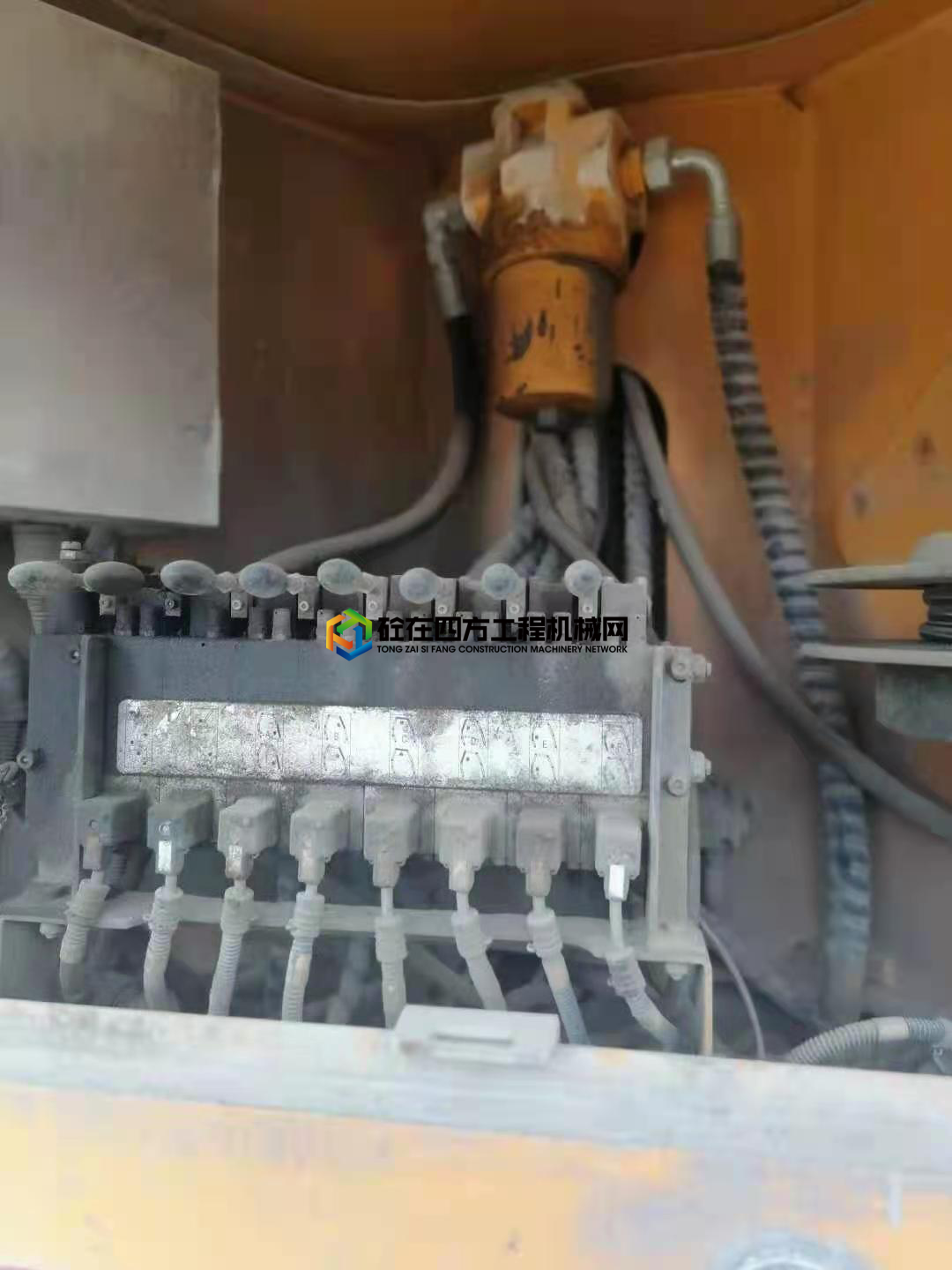 https://images.tongzsf.com/tong/truck_machine/20210402/16066b467dbb40.jpg
