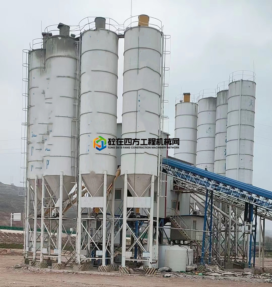 https://images.tongzsf.com/tong/truck_machine/20210403/160688c422e998.jpg