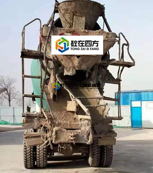 https://images.tongzsf.com/tong/truck_machine/20210406/1606bb30717f62.jpg