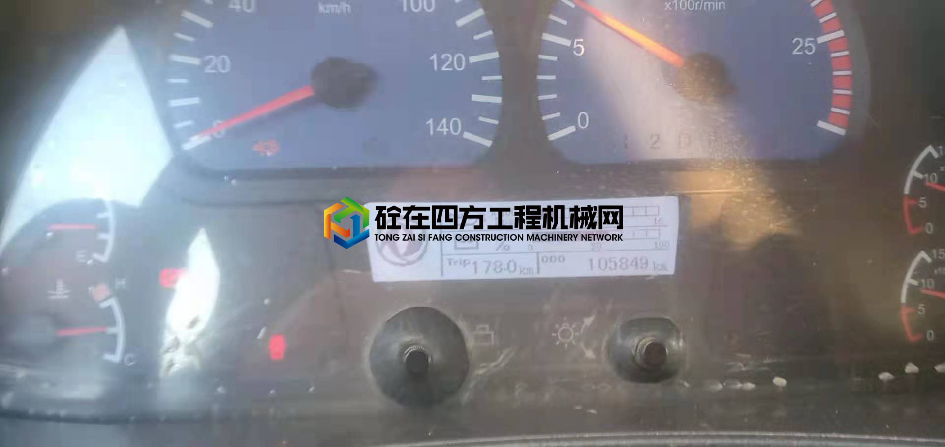 https://images.tongzsf.com/tong/truck_machine/20210406/1606bbb3169597.jpg