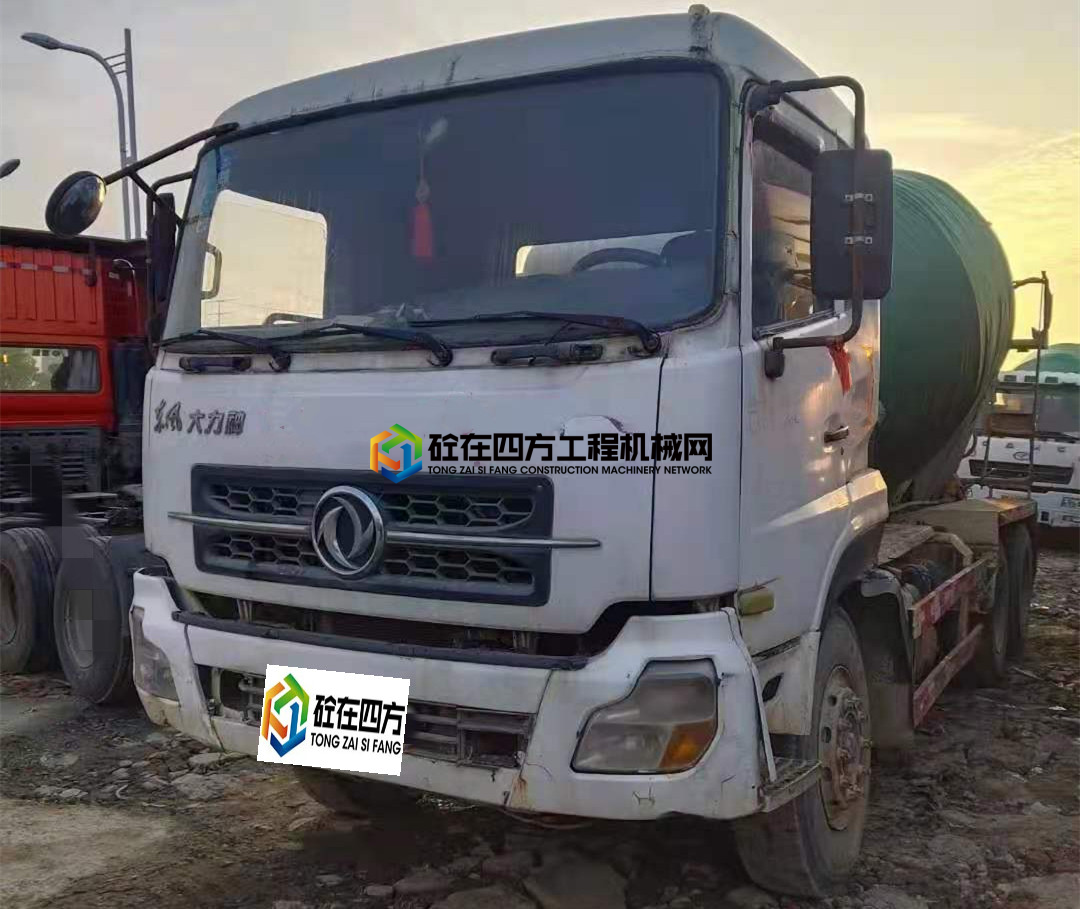 https://images.tongzsf.com/tong/truck_machine/20210407/1606d1db349f70.jpg
