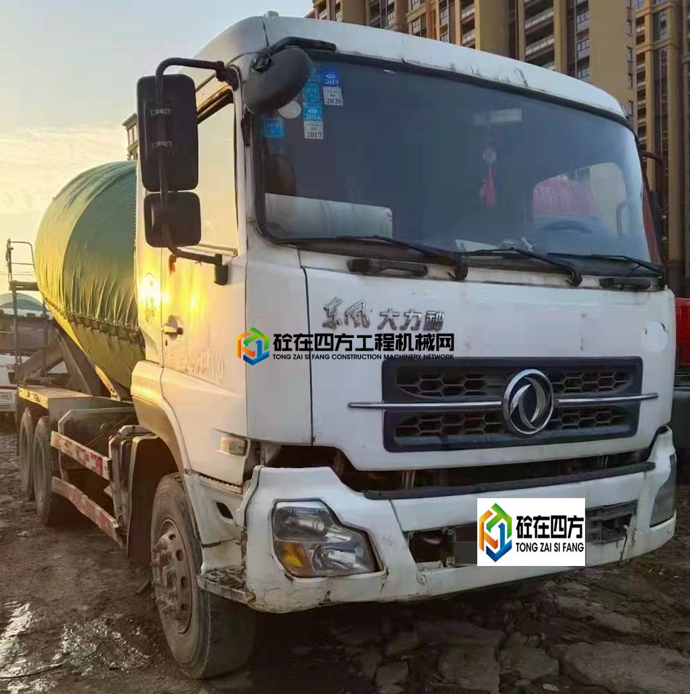 https://images.tongzsf.com/tong/truck_machine/20210407/1606d1dbf3aaa7.jpg