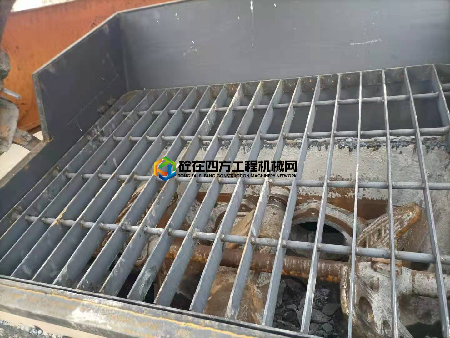 https://images.tongzsf.com/tong/truck_machine/20210407/1606d24c3604e1.jpg