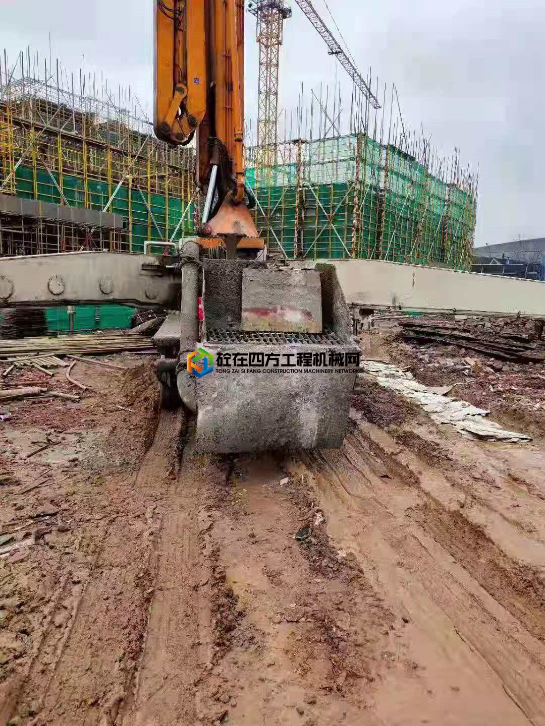 https://images.tongzsf.com/tong/truck_machine/20210408/1606e630216c2d.jpg