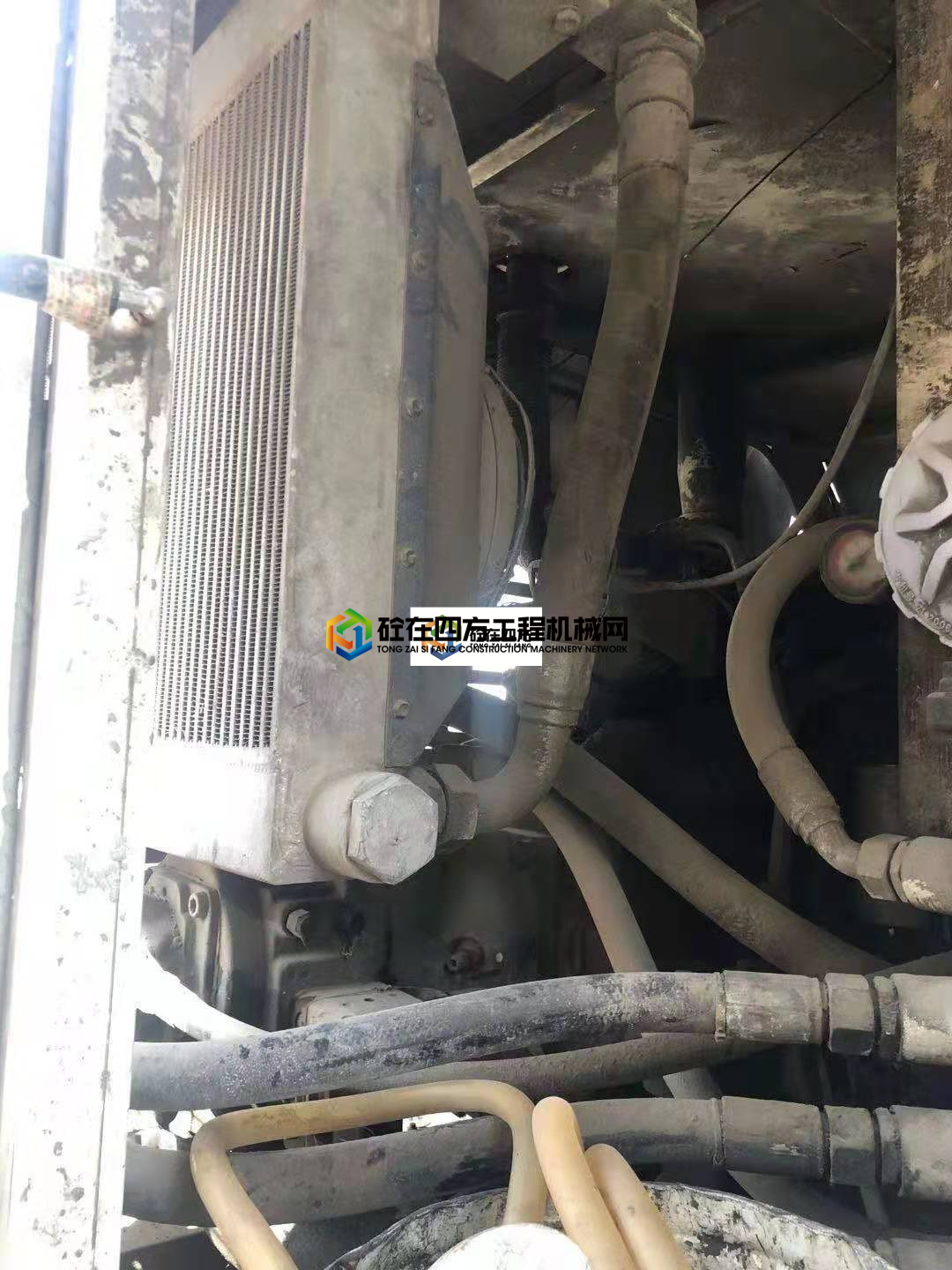 https://images.tongzsf.com/tong/truck_machine/20210408/1606e799464461.jpg