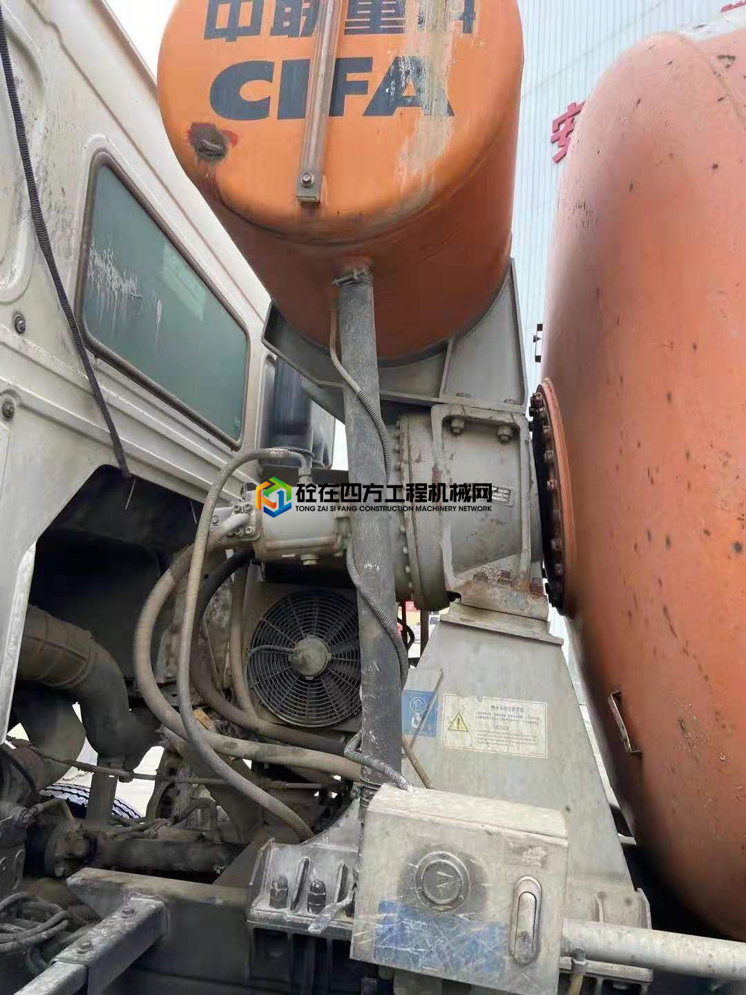 https://images.tongzsf.com/tong/truck_machine/20210408/1606ea4add775c.jpg
