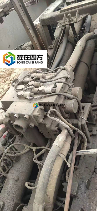https://images.tongzsf.com/tong/truck_machine/20210409/1606fae0fa7176.jpg