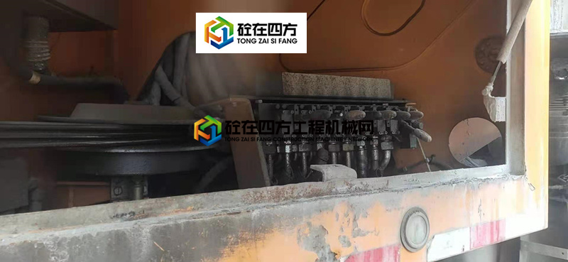 https://images.tongzsf.com/tong/truck_machine/20210409/1606fae0fe4744.jpg
