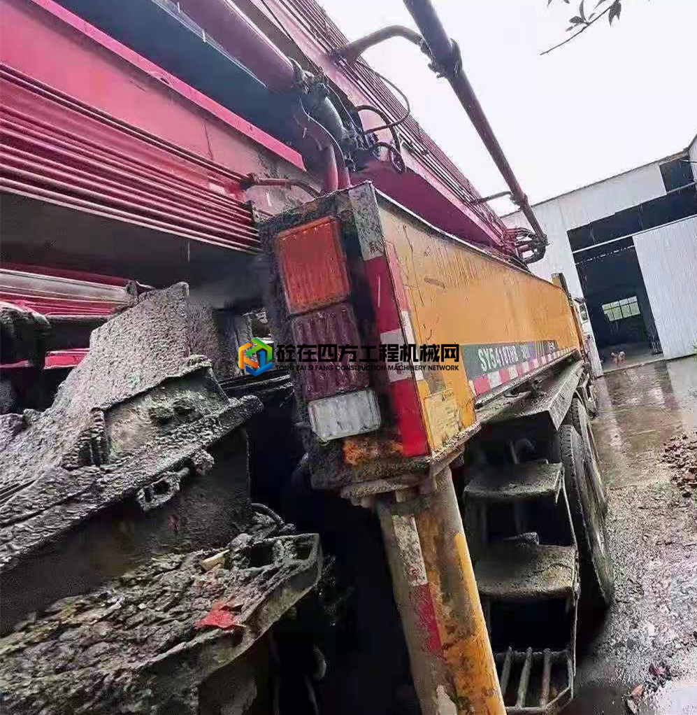 https://images.tongzsf.com/tong/truck_machine/20210409/1606fb7ac52551.jpg