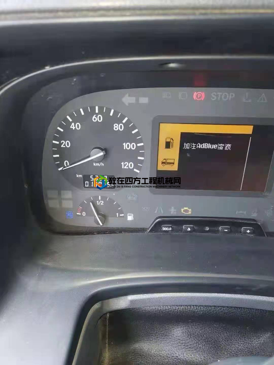 https://images.tongzsf.com/tong/truck_machine/20210409/1606ffb7f0ae9c.jpg