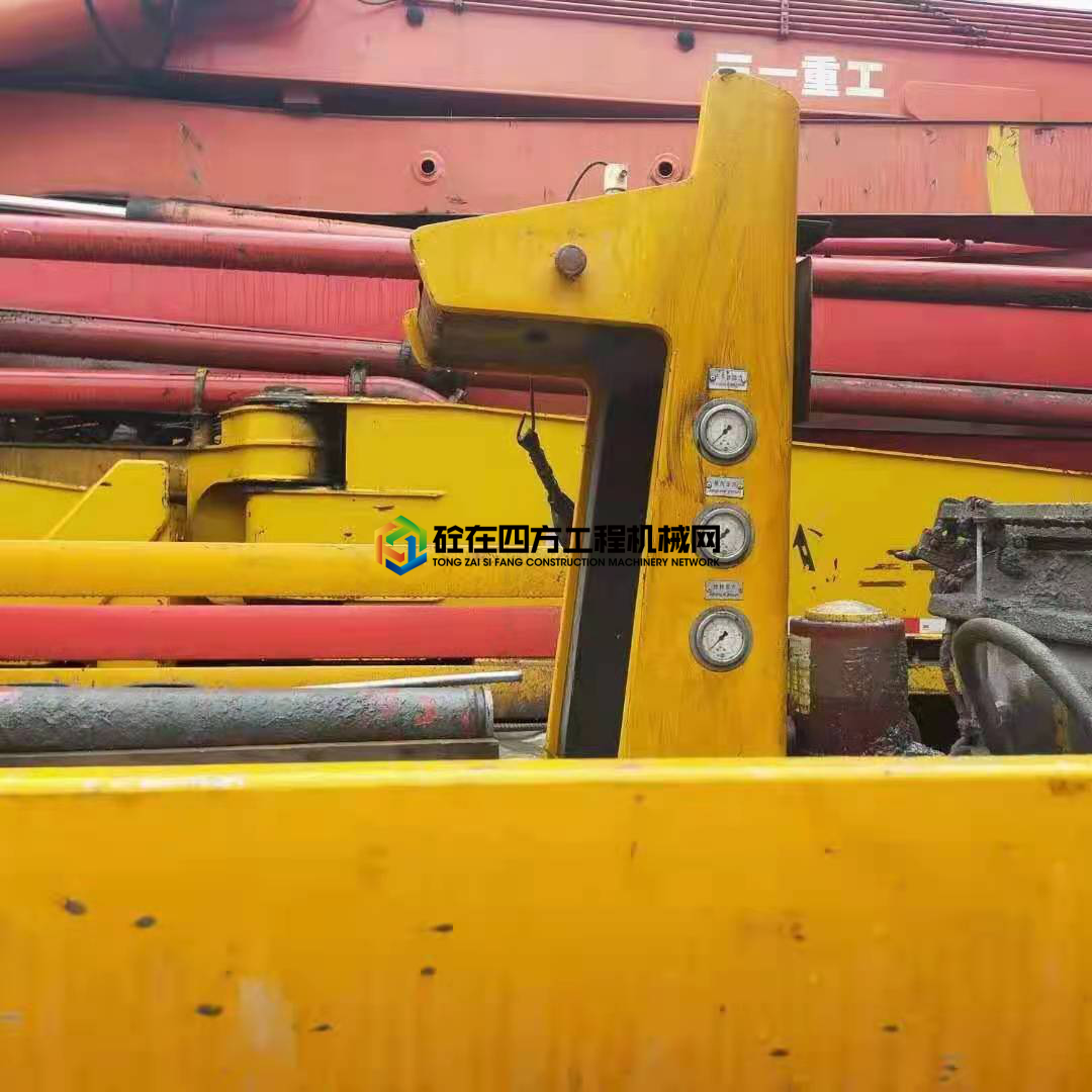 https://images.tongzsf.com/tong/truck_machine/20210409/16070032f39fed.jpg