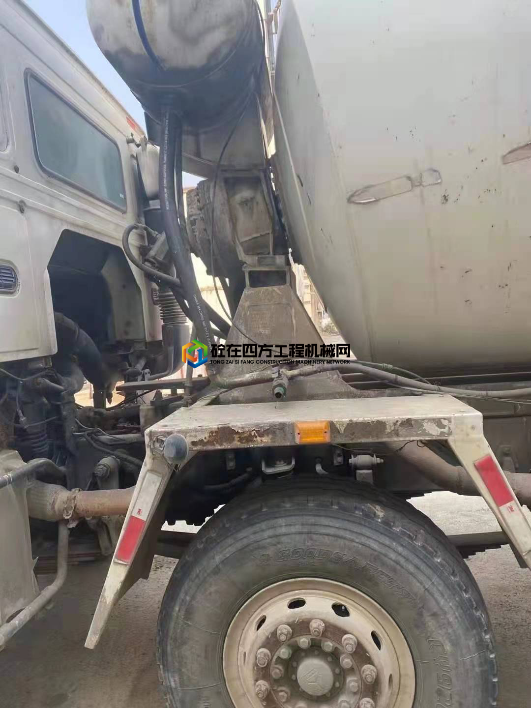 https://images.tongzsf.com/tong/truck_machine/20210409/160701810c301d.jpg