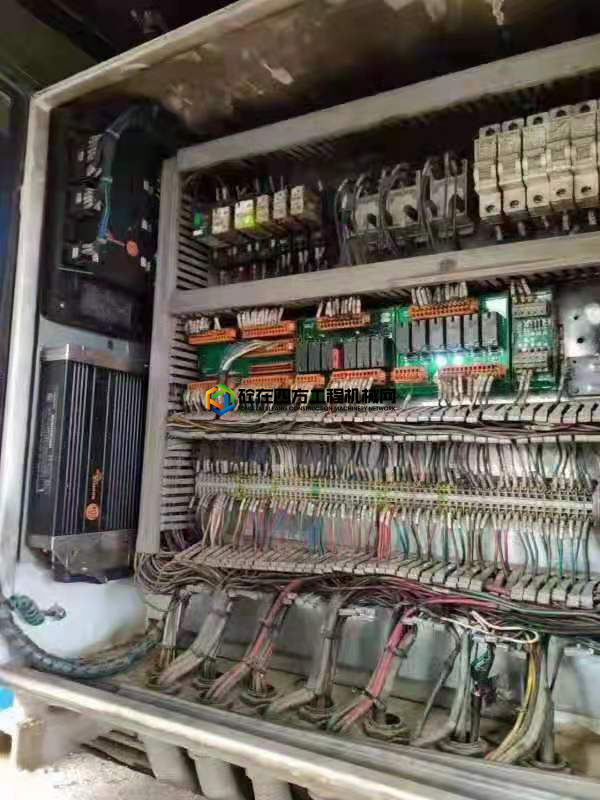https://images.tongzsf.com/tong/truck_machine/20210409/16070238a424bf.jpg