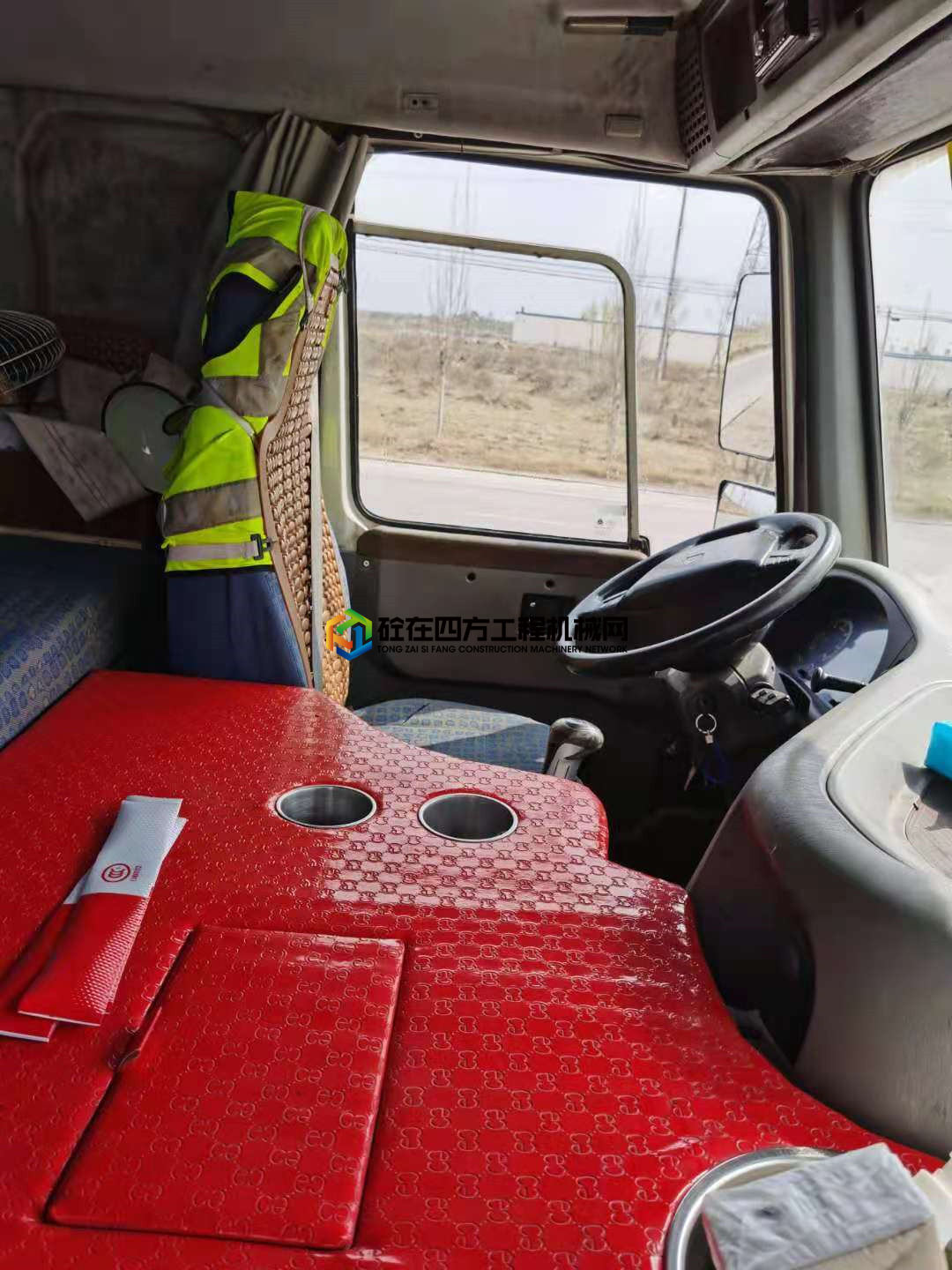 https://images.tongzsf.com/tong/truck_machine/20210410/16070f49a3f267.jpg