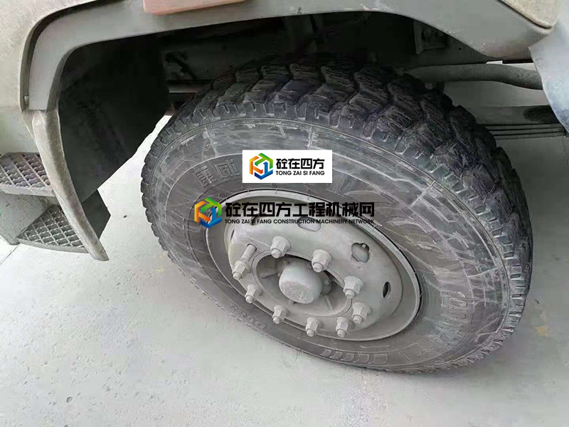 https://images.tongzsf.com/tong/truck_machine/20210410/160710fd407a44.jpg