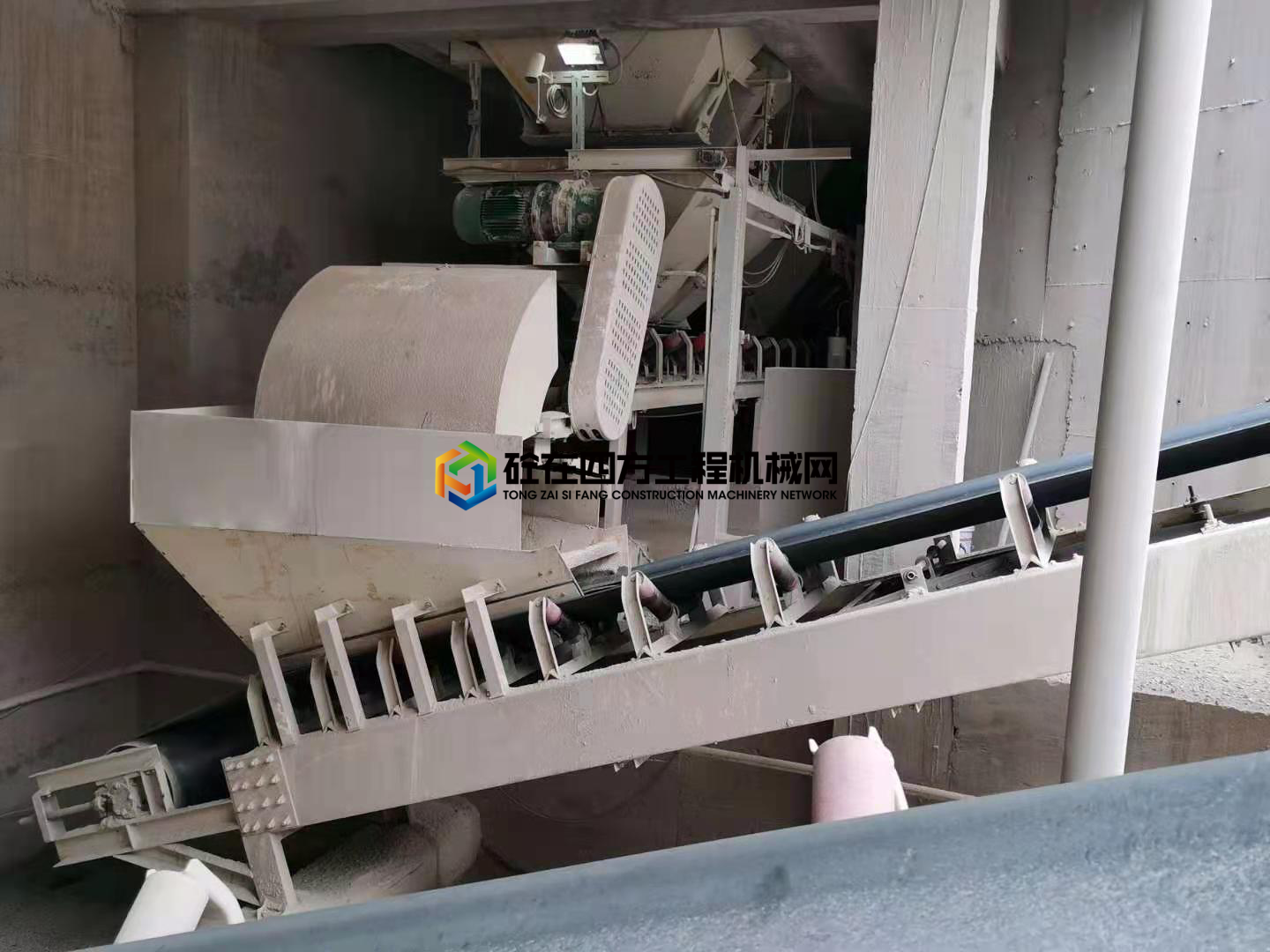 https://images.tongzsf.com/tong/truck_machine/20210410/160711ae53a582.jpg