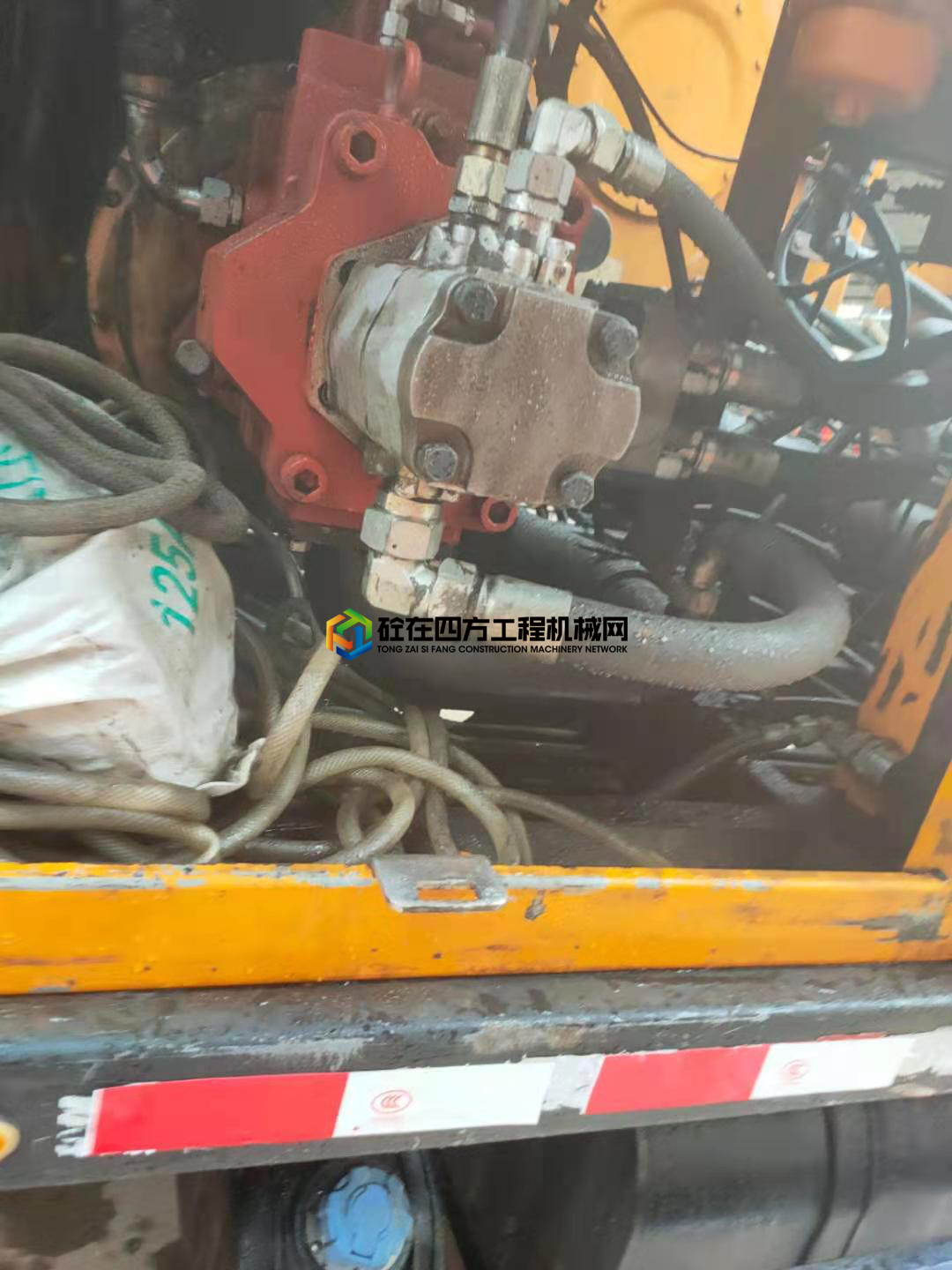 https://images.tongzsf.com/tong/truck_machine/20210410/1607122780abb4.jpg